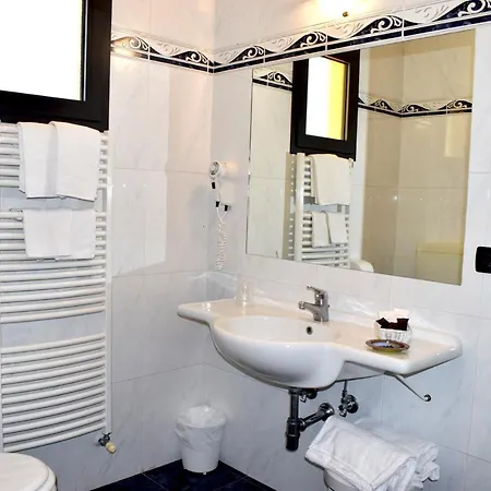 Hotel El Salvador Frontemare Piscina Riscaldata 3*