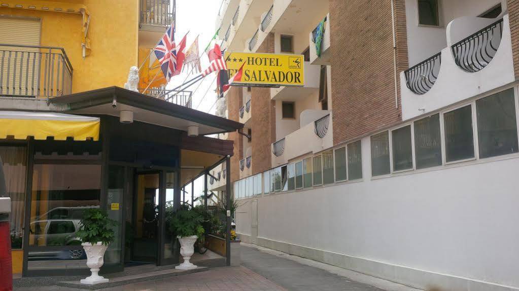 El Salvador Frontemare Piscina Riscaldata Hotel Lido di Jesolo